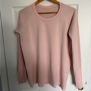 Lululemon Women's Pink Long Sleeve Top with little gray flex